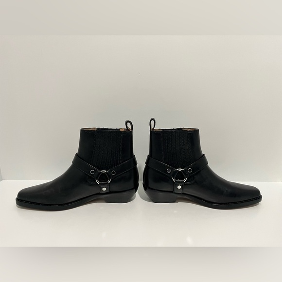 NWT Madewell The Santiago Western Ankle Boot in true black leather 7 comfortable - Picture 7 of 10